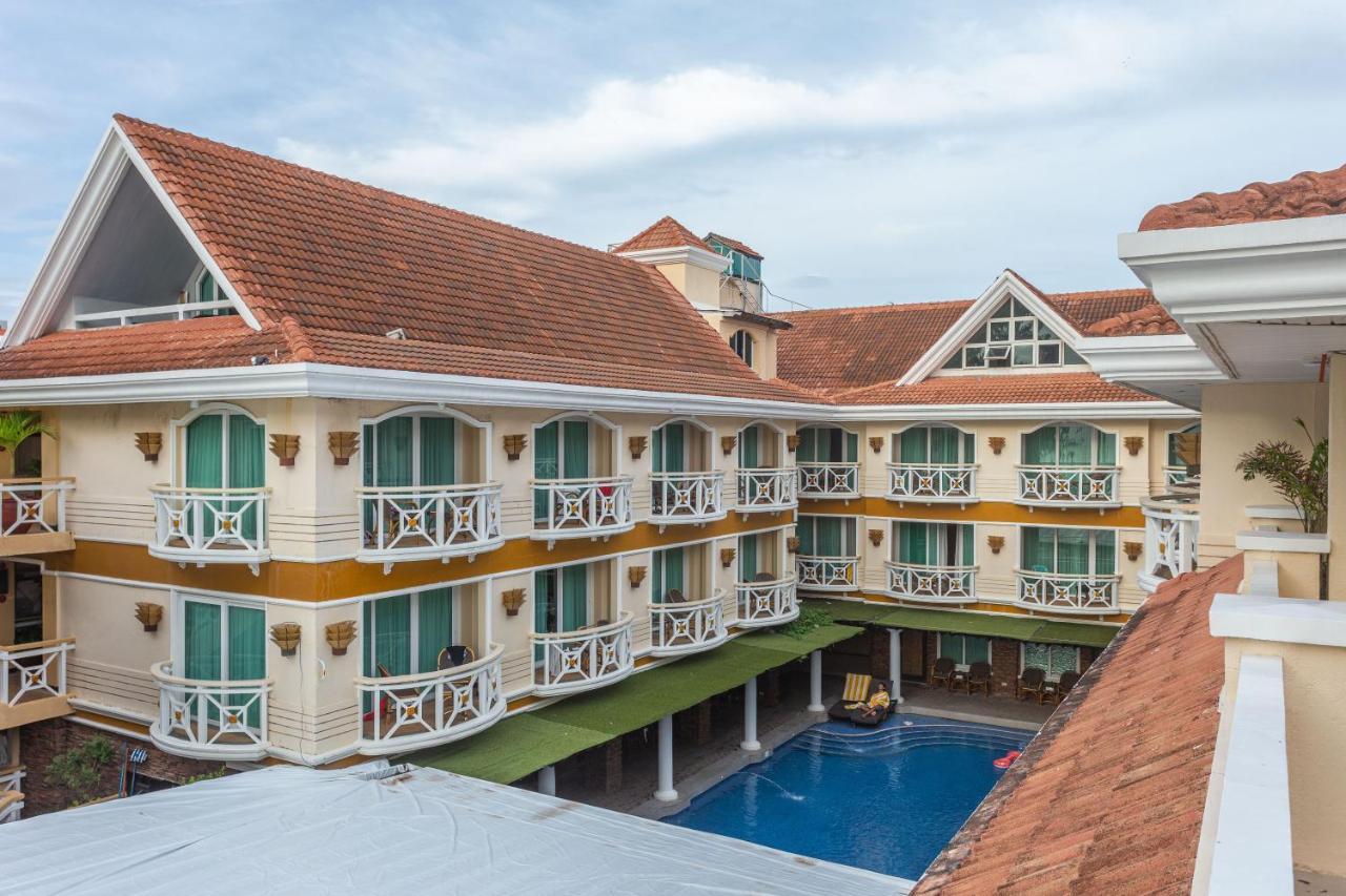 Hotel Boracay Mandarin Island