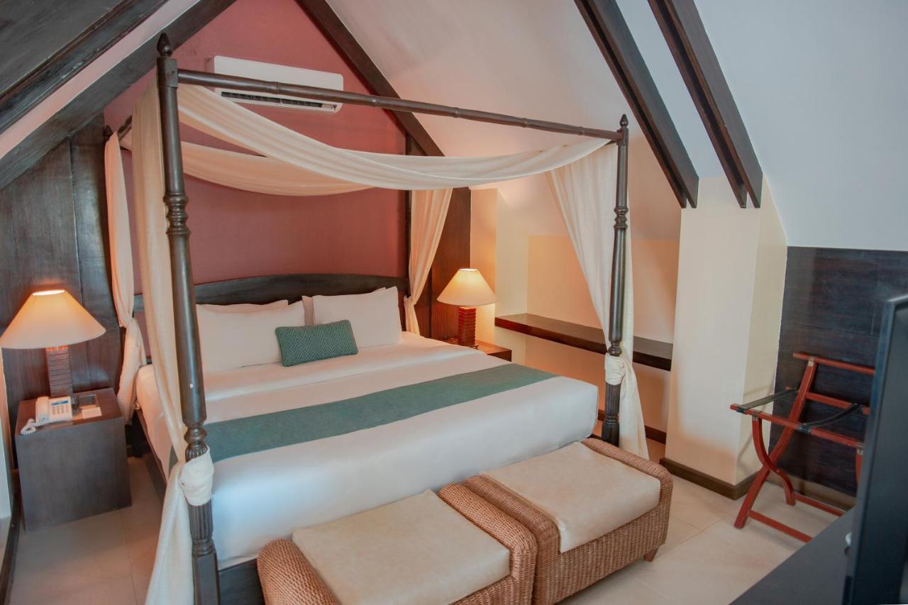Boracay Mandarin Island Hotel 4*